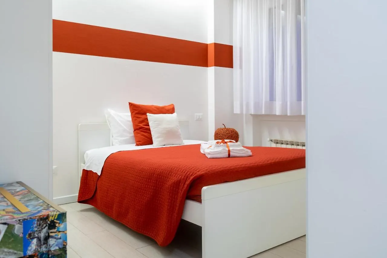 Marconi Rooms 1, 2, 3 Casa Stella Verona